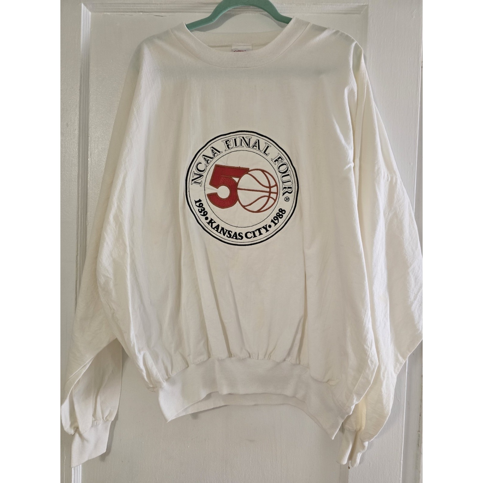 Vintage Nutmeg Mills 1988 Ncaa Final Four Basketball Pullover One Size